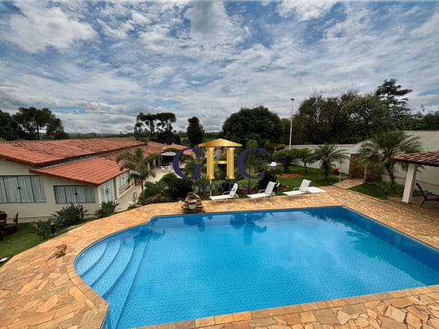 Chácara com 2000m² 6 quartos e 7 banheiros, à venda, no bairro CONDOMÍNIO ARCO ÍRIS em SALTO DE PIRAPORA