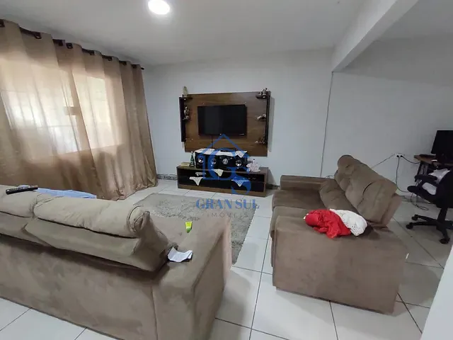 Chácara com 1000m² 4 quartos e 3 banheiros, à venda, no bairro Cipó em Embu-Guaçu