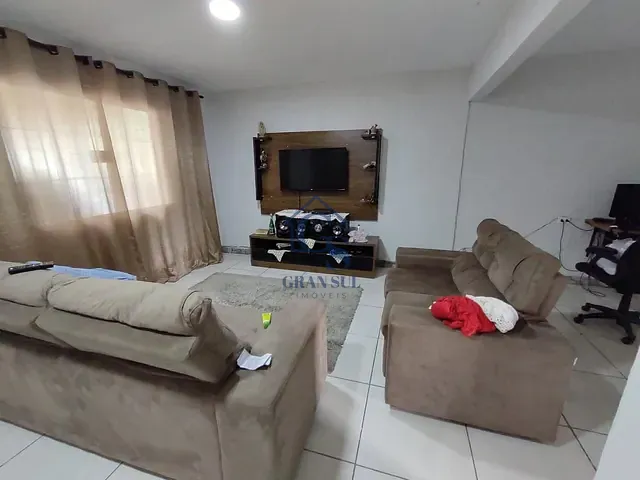 Chácara com 1000m² 4 quartos e 3 banheiros, à venda, no bairro Cipó em Embu-Guaçu