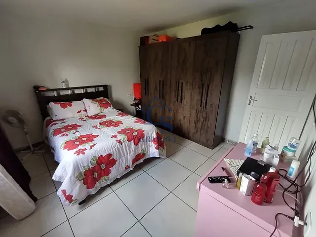 Chácara com 1000m² 4 quartos e 3 banheiros, à venda, no bairro Cipó em Embu-Guaçu