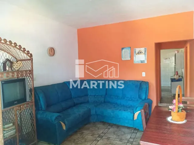 Chácara com 1360m² 3 quartos e 1 banheiro, à venda, no bairro Vila Ísis Cristina em Embu das Artes