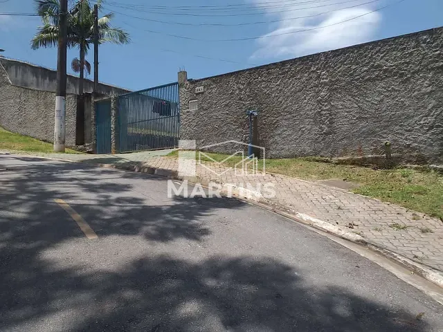 Chácara com 1360m² 3 quartos e 1 banheiro, à venda, no bairro Vila Ísis Cristina em Embu das Artes