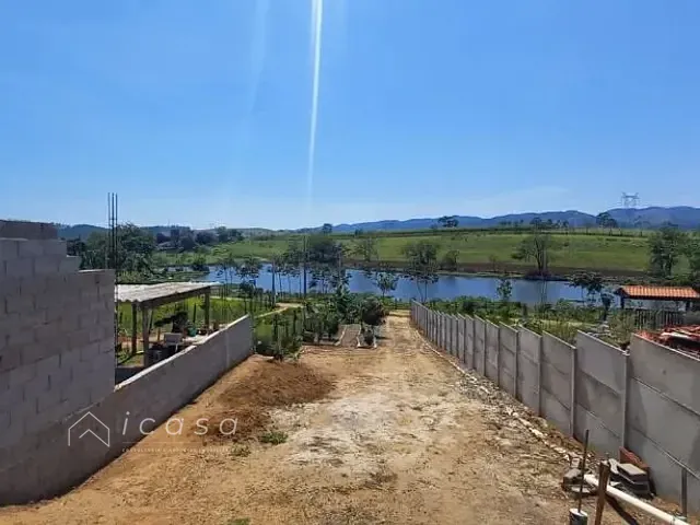 Chácara com 494m² 2 quartos e 2 banheiros, à venda, no bairro Borda da Mata em Caçapava