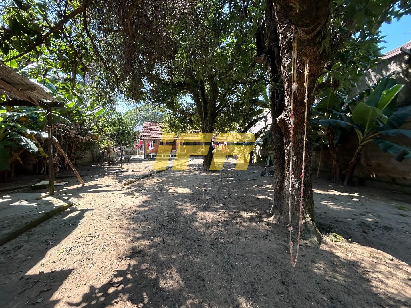 Chácara, 2 quartos, 1050 m² - Foto 12