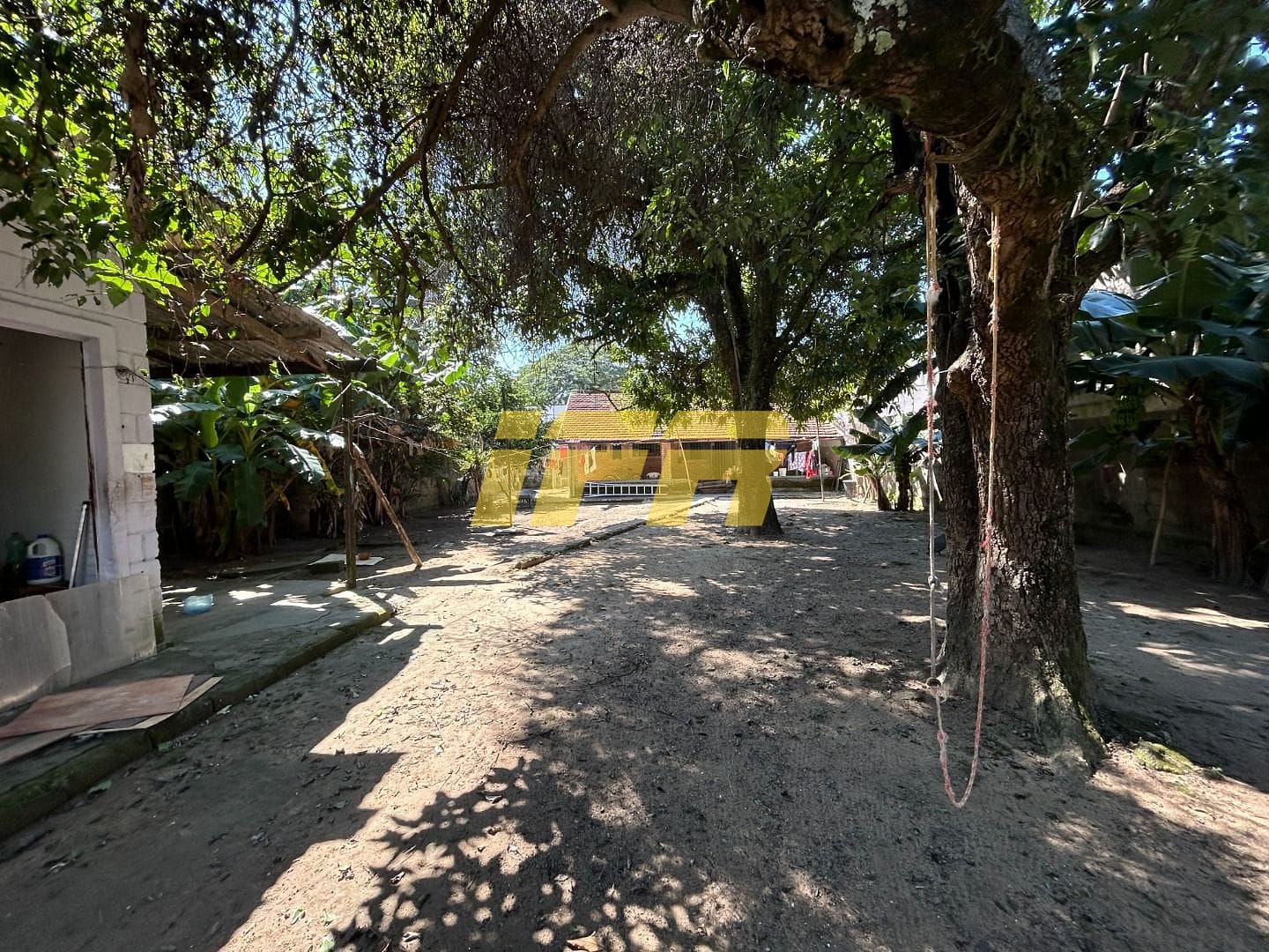 Chácara, 2 quartos, 1050 m² - Foto 1