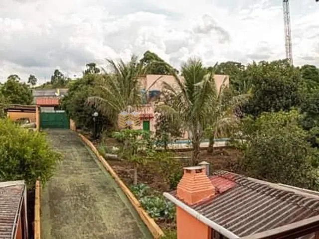 Chácara com 2000m² 4 quartos e 2 banheiros, à venda, no bairro Chácara do Solar II (Fazendinha) em Santana de Parnaíba