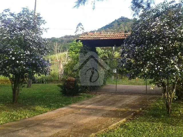 Sítio com 200m² 3 quartos e 2 banheiros, à venda, no bairro CRUZEIRO em Imigrante