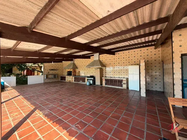 Chácara com 4066m² 4 quartos e 2 banheiros, à venda, no bairro Parque Novaro em Itanhaém