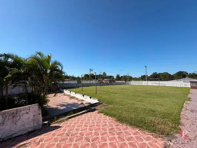 Chácara com 4066m² 4 quartos e 2 banheiros, à venda, no bairro Parque Novaro em Itanhaém