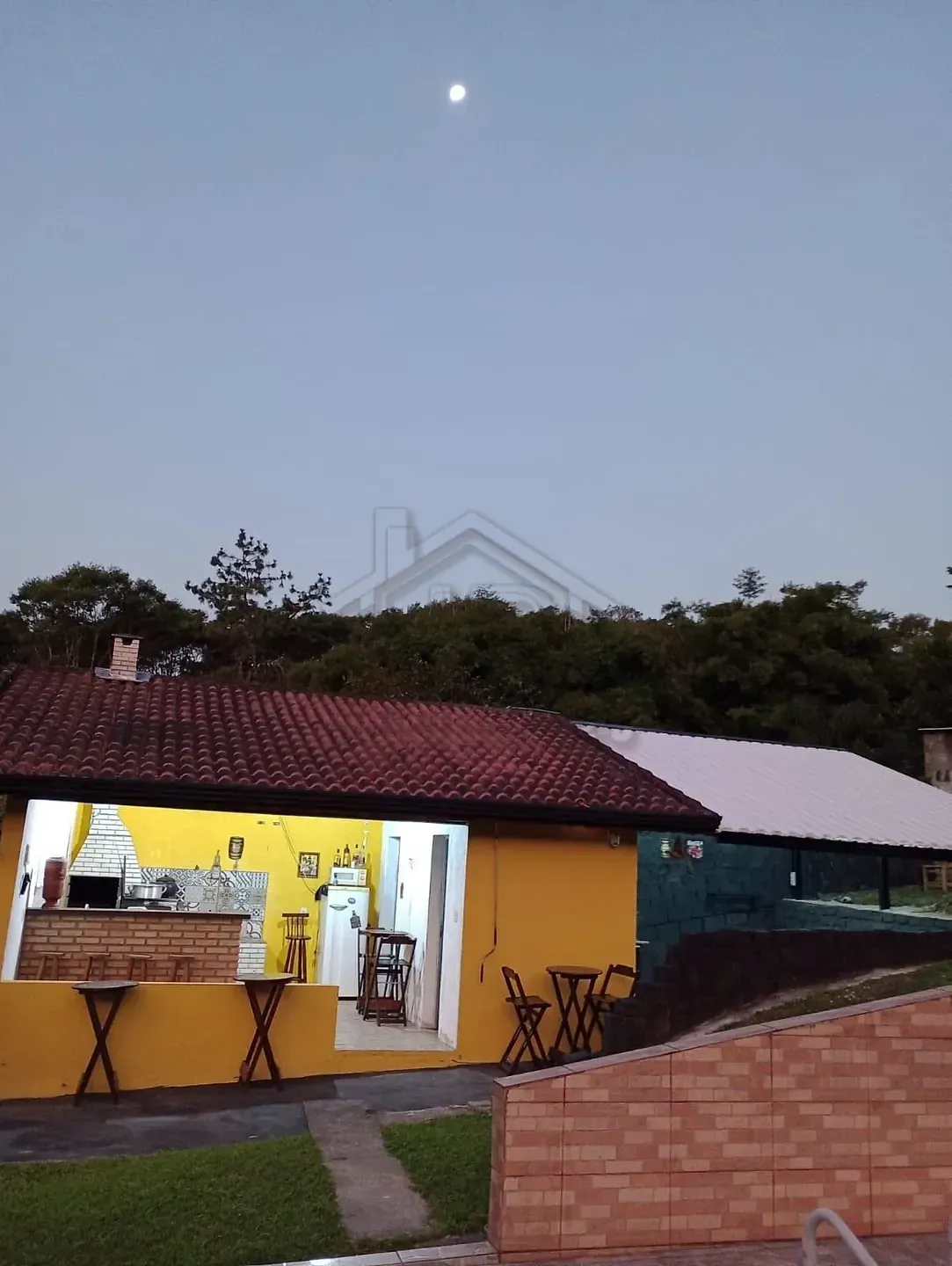 Chácara, 3 quartos, 2870 m² - Foto 1