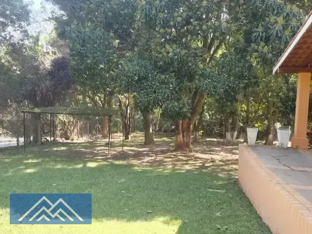 Chácara 5 quartos e 5 banheiros, à venda, no bairro Quintas de Campo Largo em Araçoiaba da Serra