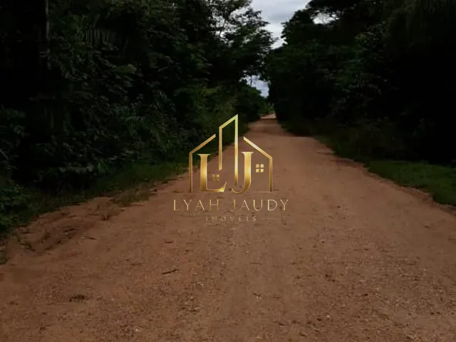 Chácara com 46000m² 2 quartos e 2 banheiros, à venda, no bairro rural em Santo Antônio do Leverger
