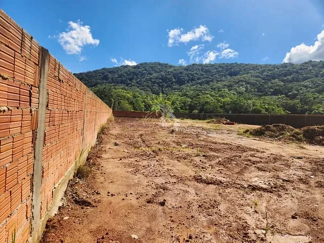 Chácara à venda, no bairro Área Rural de Camboriú em Camboriú
