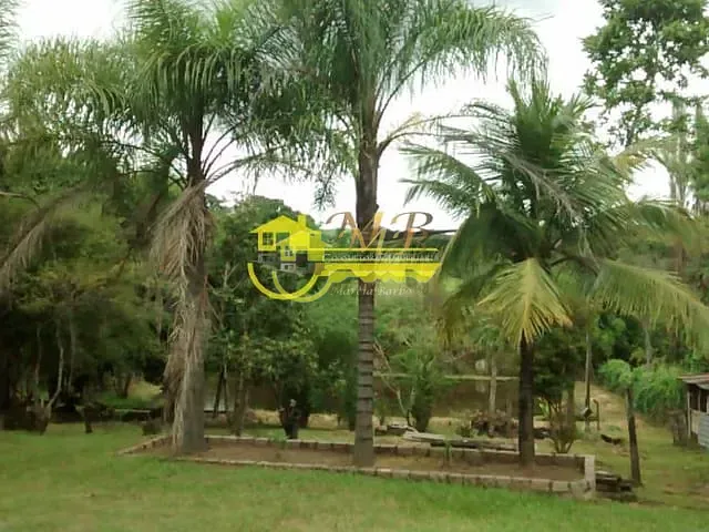 Chácara com 2370m² 2 quartos e 2 banheiros, à venda, no bairro Jardim Novo Maracana em Campinas