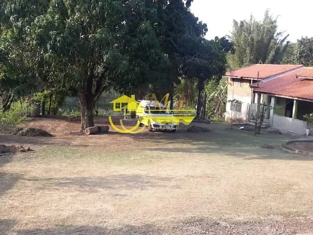 Chácara com 2370m² 2 quartos e 2 banheiros, à venda, no bairro Jardim Novo Maracana em Campinas