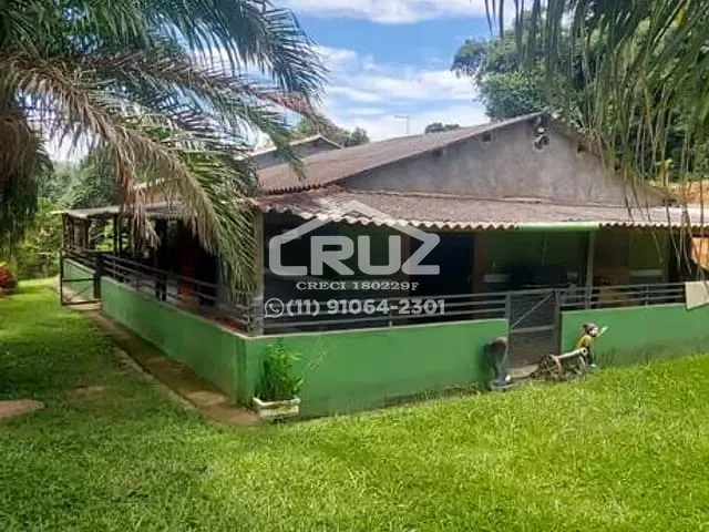 Chácara com 4300m² 2 quartos e 2 banheiros, à venda, no bairro Batatuba em Piracaia