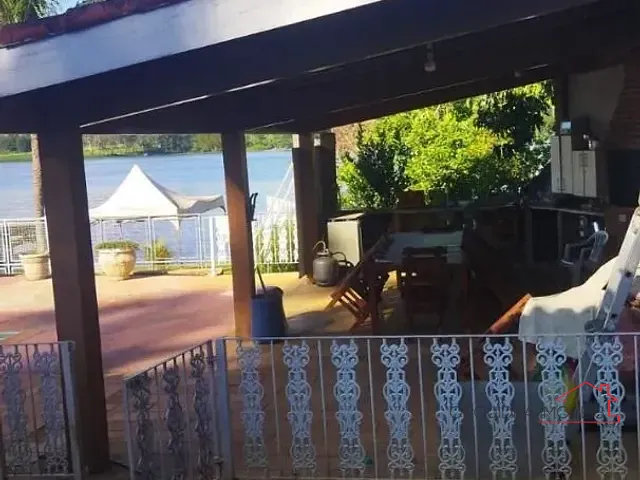 Chácara com 1650m² 3 quartos e 5 banheiros, à venda, no bairro Jardim Colonial em Atibaia