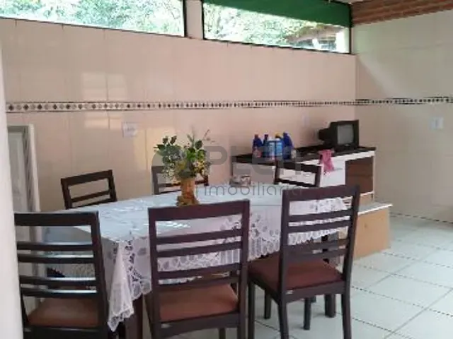 Chácara com 2400m² 2 quartos e 2 banheiros, à venda, no bairro Caioçara em Jarinu
