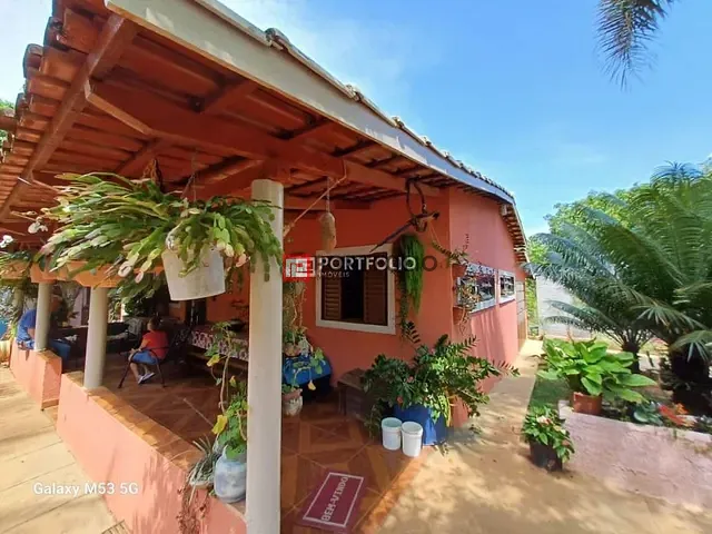 Chácara com 3736m² 2 quartos e 2 banheiros, à venda, no bairro Sítio Recreio Savanna em Hidrolândia