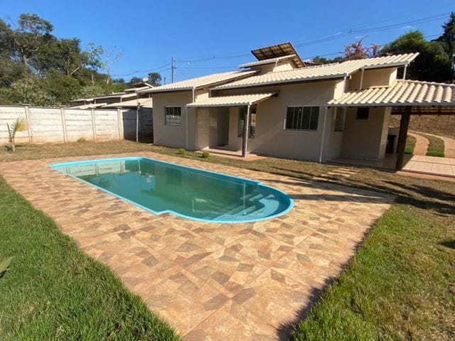 Foto do Chácara - Linda, Funcional e Aconchegante Chácara à venda, 1000 metros, 3 Quartos, Suíte, Piscina, Área Gourmet,  Parque do Lago, Itatiaiuçu, MG | REALLE SOLUÇÕES IMOBILIÁRIAS INTEGRADAS