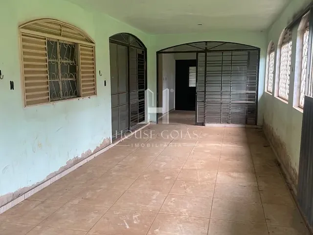 Chácara 6 quartos e 4 banheiros, à venda, no bairro Parque Veiga Jardim em Aparecida de Goiânia