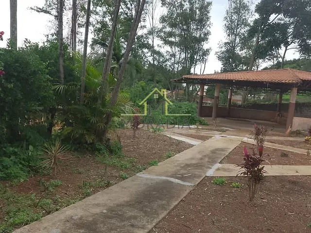 Chácara com 950m² 1 quarto e 2 banheiros, à venda, no bairro Recreio dos Bandeirantes em Guaxupé