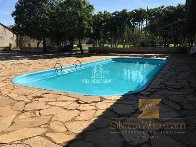 Chácara com 5000m² 5 quartos e 3 banheiros, à venda, no bairro Santa Izabel em Cuiabá