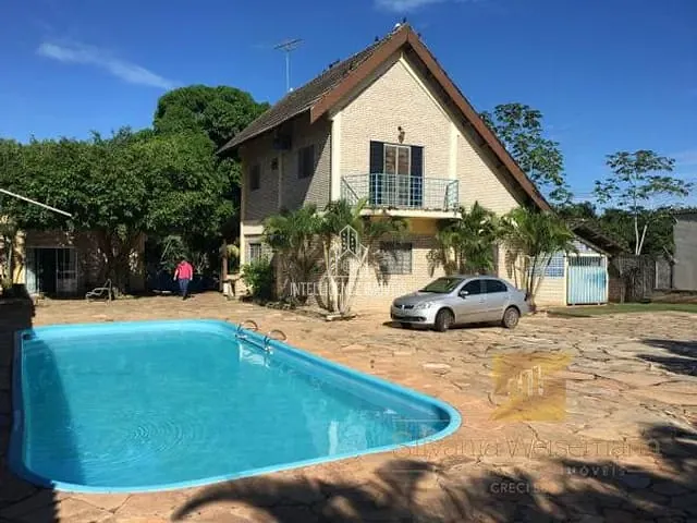 Chácara com 5000m² 5 quartos e 3 banheiros, à venda, no bairro Santa Izabel em Cuiabá