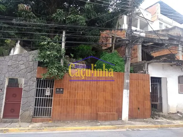 Chácara com 1173m² 4 quartos e 2 banheiros, à venda, no bairro Centro em Barra do Piraí