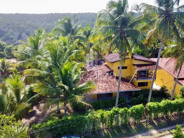 Chácara 5 quartos e 4 banheiros, à venda, no bairro Olivença em Ilhéus