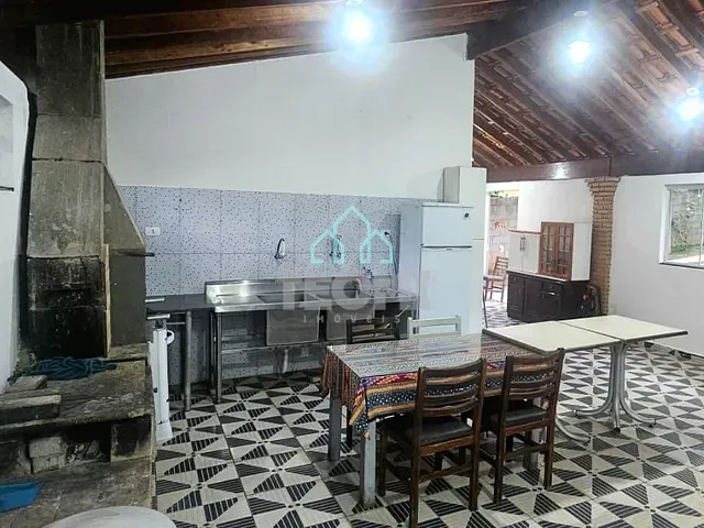 Chácara com 1250m² 3 quartos e 4 banheiros, à venda, no bairro Chácara Belo Horizonte em Taubaté