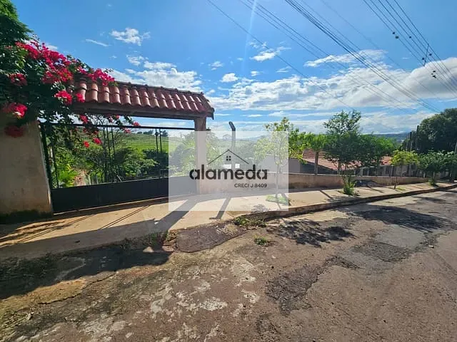 Chácara com 1683m² 4 quartos e 2 banheiros, à venda, no bairro VILA RIBEIRO em Jacarezinho