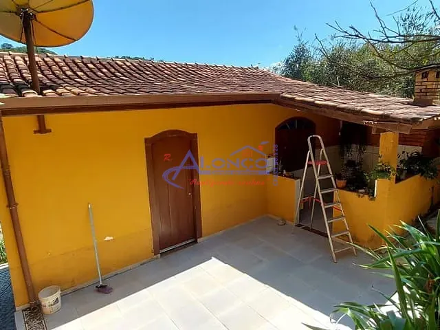 Chácara com 4000m² 3 quartos e 2 banheiros, à venda, no bairro angola em Santa Branca