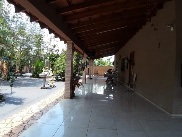 Chácara com 2500m² 3 quartos e 2 banheiros, à venda, no bairro Centro em Ibiporã