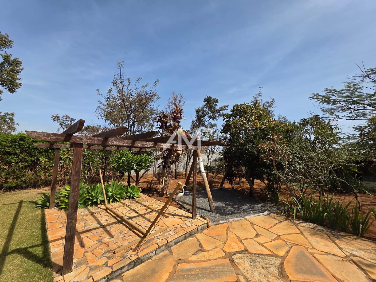 Chácara à venda com 3 quartos, 200m² - Foto 14