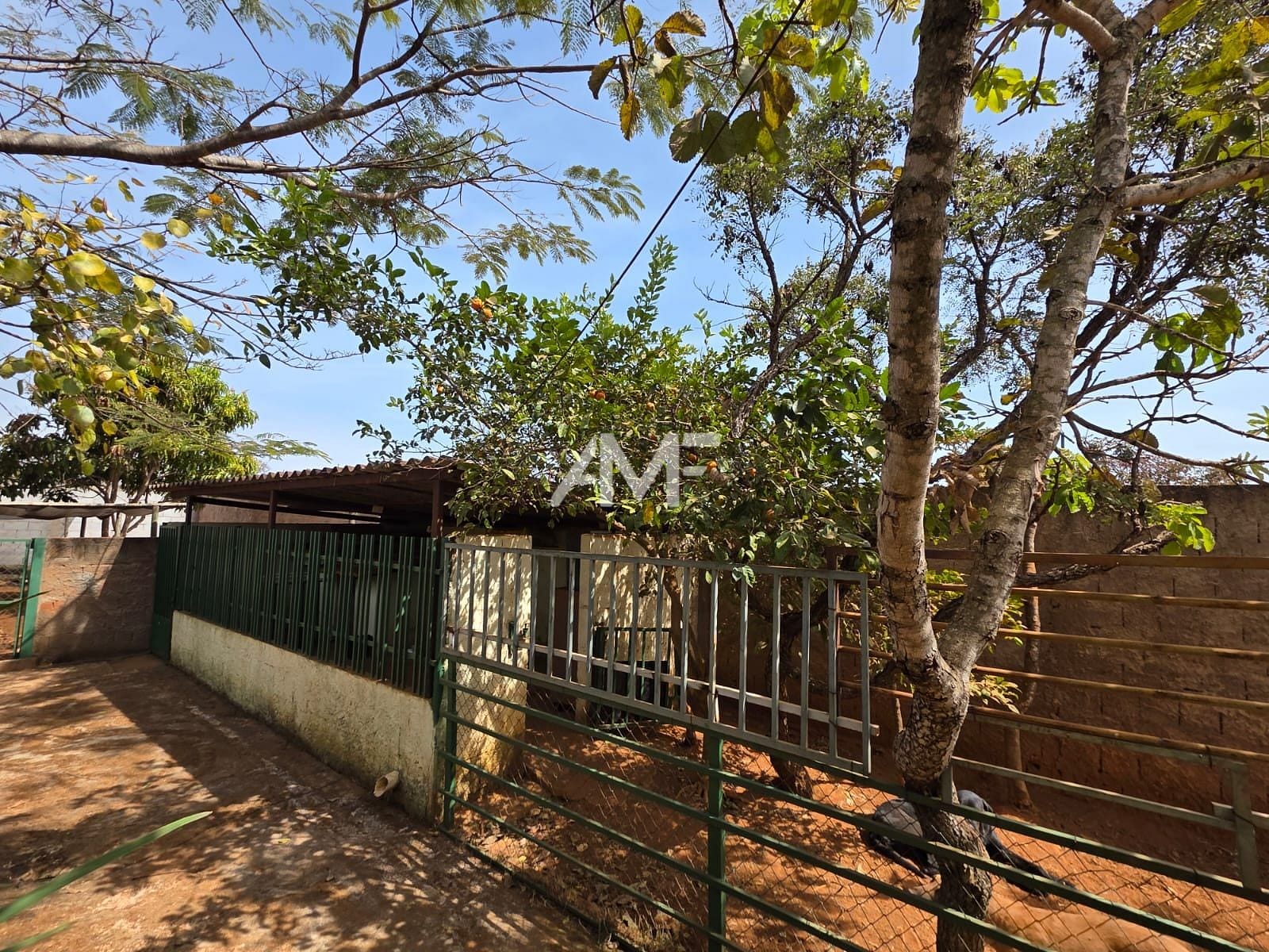 Chácara à venda com 3 quartos, 200m² - Foto 25