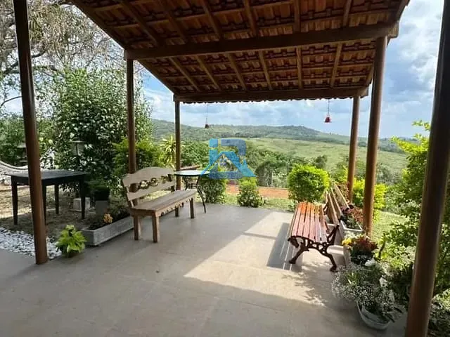 Chácara com 1200m² 3 quartos e 3 banheiros, à venda, no bairro Real Parque Dom Pedro I em Itatiba