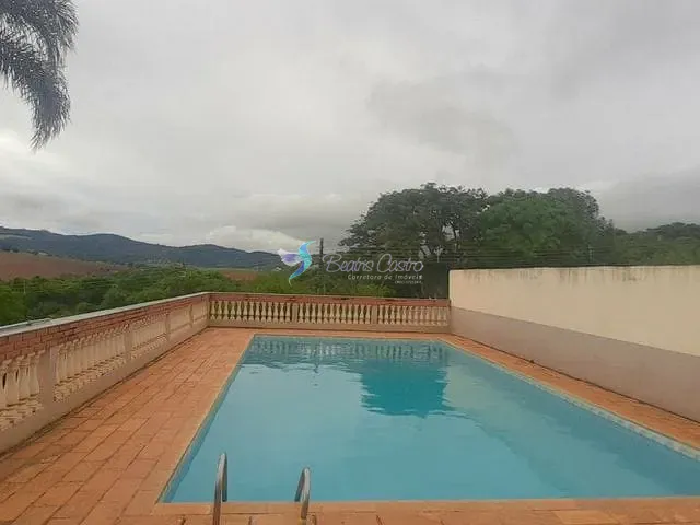 Chácara com 1003m² 2 quartos e 2 banheiros, à venda, no bairro Portal São Marcelo em Bragança Paulista