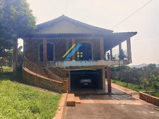 Chácara 3 quartos e 3 banheiros, à venda, no bairro Marmeleiro em Mairinque