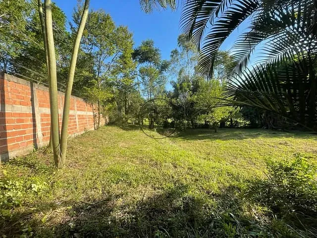 Chácara com 2500m², à venda, no bairro Bom Jardim em Guaratinguetá