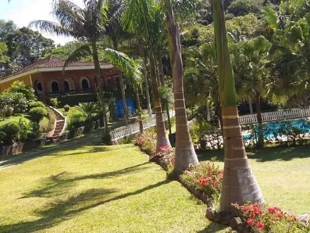 Chácara com 5500m² 3 quartos e 4 banheiros, à venda, no bairro centro em São Lourenço da Serra