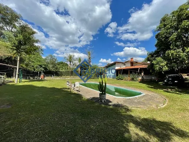 Chácara com 3211m² 3 quartos e 2 banheiros, à venda, no bairro Capivari em Louveira
