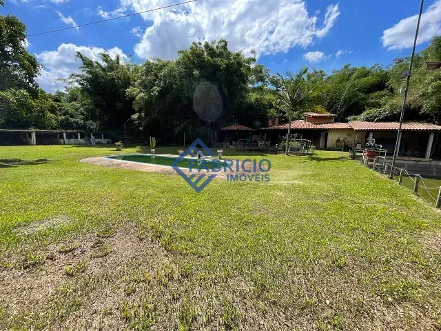 Chácara com 3211m² 3 quartos e 2 banheiros, à venda, no bairro Capivari em Louveira