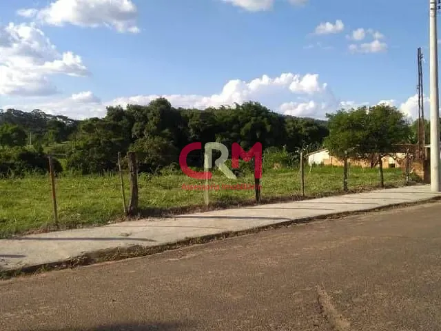 Chácara com 3200m², à venda, no bairro Jurupema em Taquaritinga