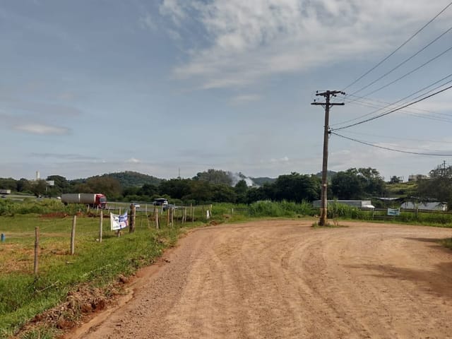 Chácara com 14000m², à venda, no bairro Zona Rural em Louveira