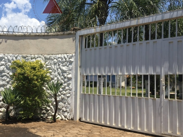 Chácara com 2900m² 3 quartos e 2 banheiros, à venda, no bairro Vila Monte Verde em Franca