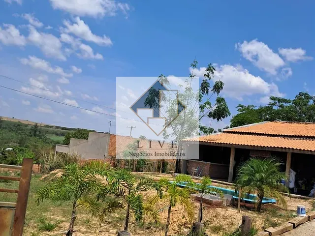 Chácara com 1000m² 2 quartos e 3 banheiros, à venda, no bairro Centro em Limeira