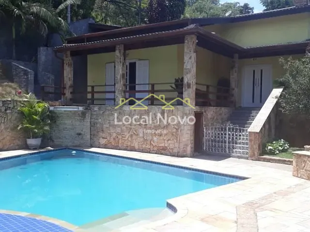 Chácara com 2122m² 4 quartos e 5 banheiros, à venda, no bairro Chácaras Copaco em Arujá