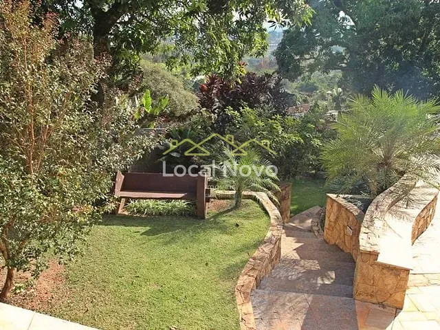 Chácara com 2122m² 4 quartos e 5 banheiros, à venda, no bairro Chácaras Copaco em Arujá
