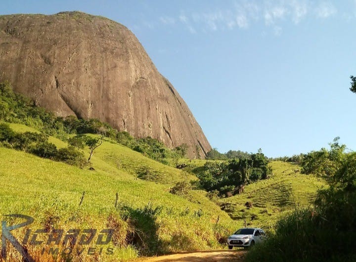 https://static.arboimoveis.com.br/CH0004_LOU/chacara-a-venda-em-cachoeirinha-area-nobre-da-zona-rural-de-guarapari-a-minutos-do-trevo-da-br1628491852683skyvw.jpg
